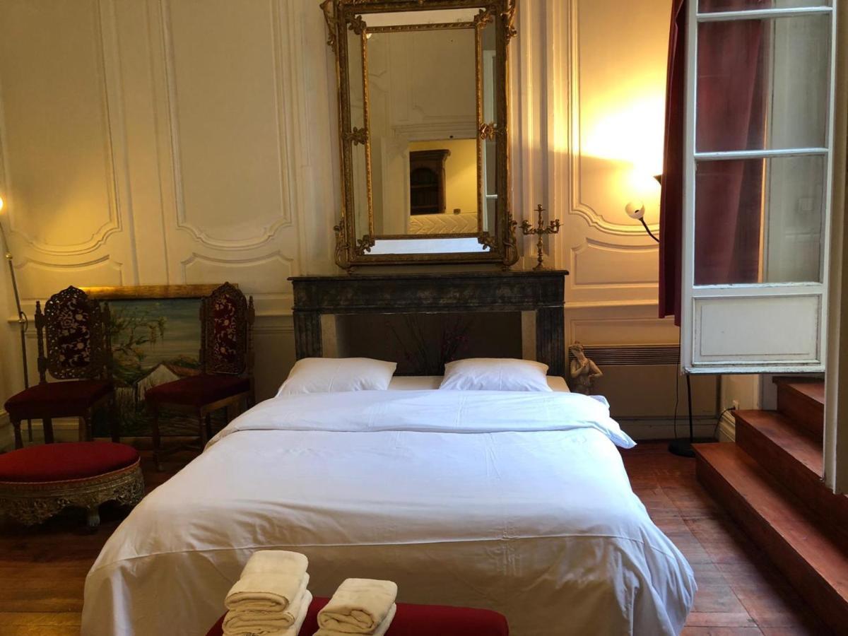 Cosy Appartement In Old City Center Burdeos Exterior foto